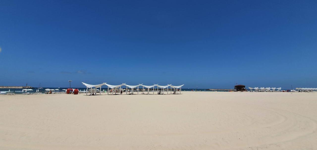Bnbisrael Apartments - Ramat Yam Marine Herzliya Bagian luar foto