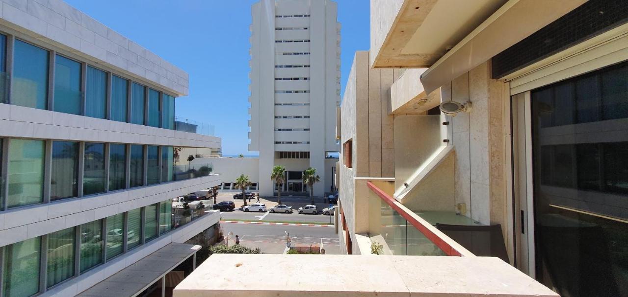 Bnbisrael Apartments - Ramat Yam Marine Herzliya Bagian luar foto
